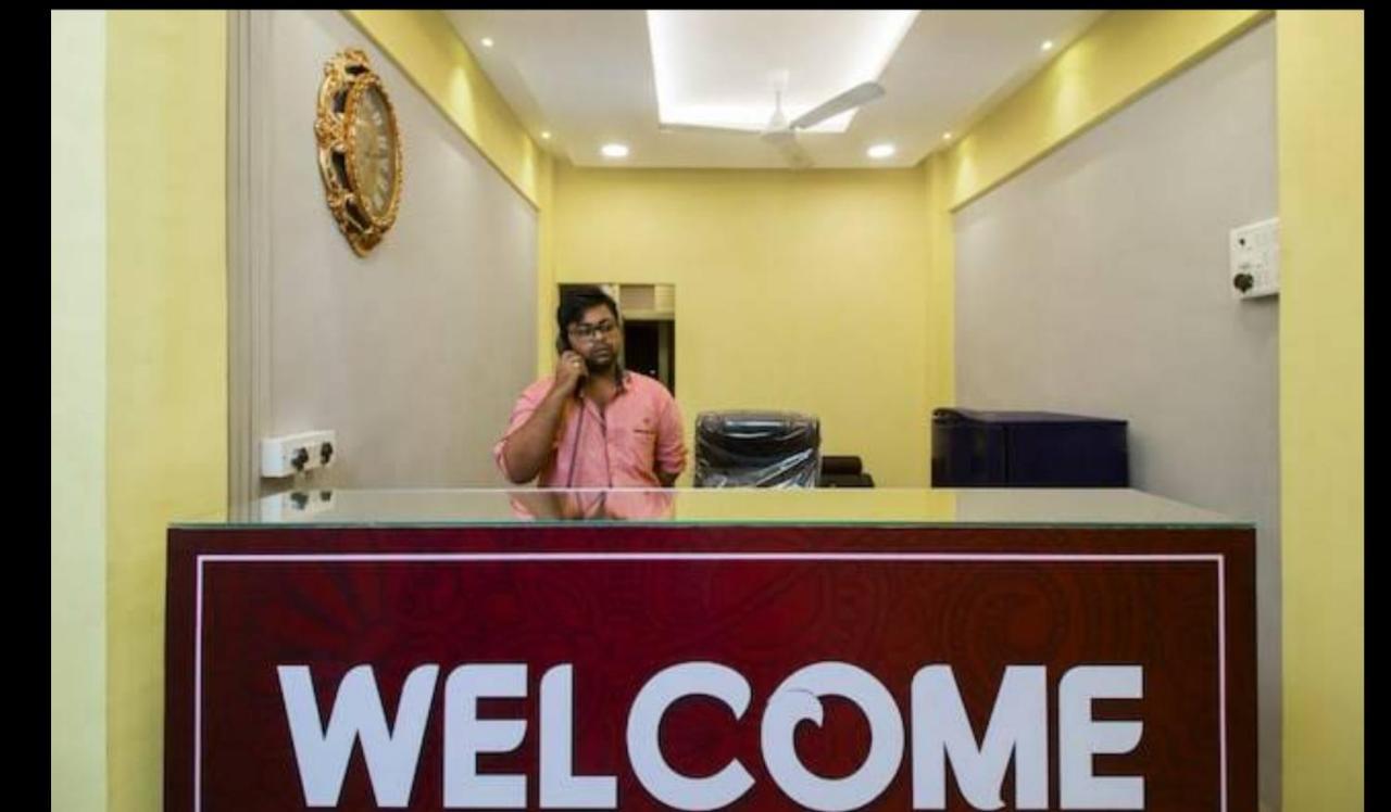 Hotel Swaraj Logde Panvel Ngoại thất bức ảnh