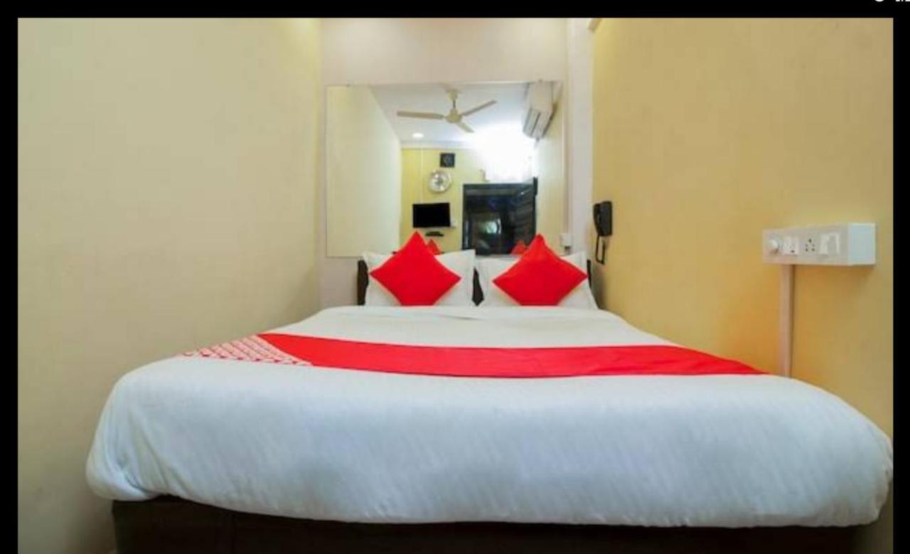 Hotel Swaraj Logde Panvel Ngoại thất bức ảnh