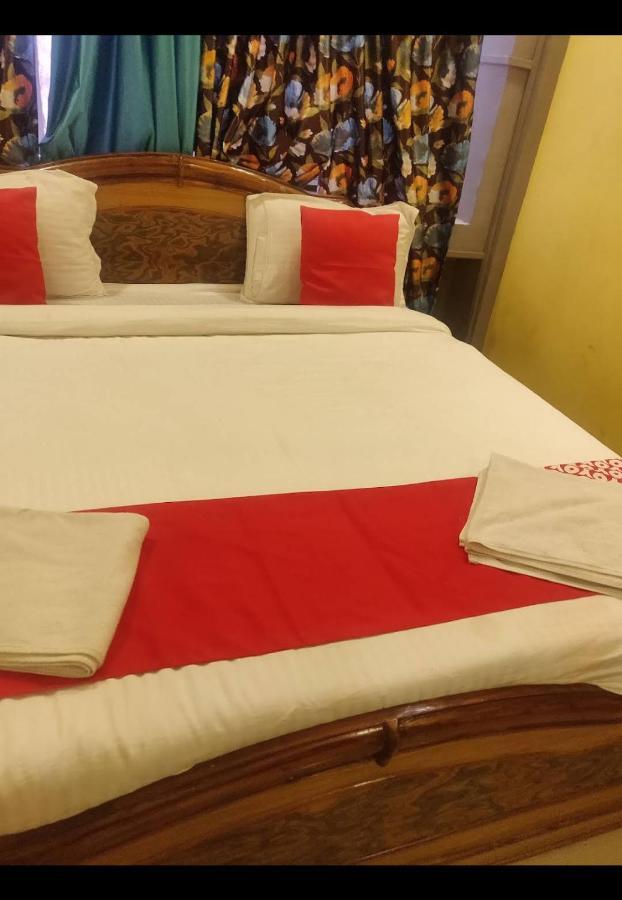 Hotel Swaraj Logde Panvel Ngoại thất bức ảnh